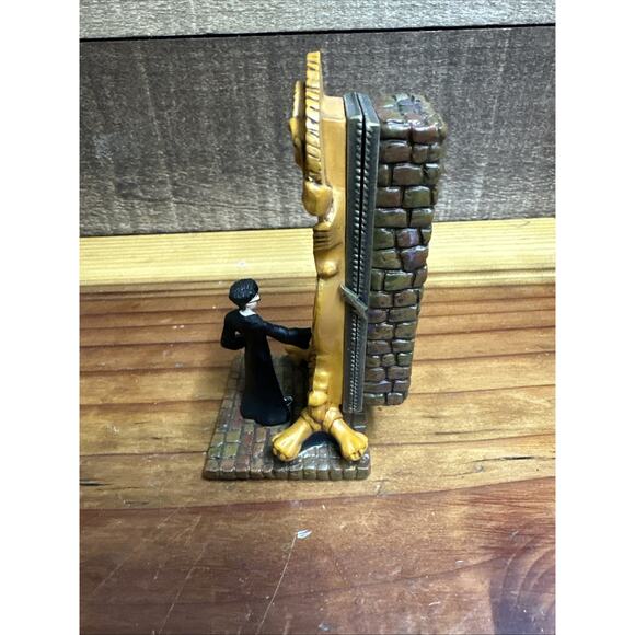 Vintage Dept 56 Harry Potter The Mirror of Erised Tabletop - Picture 4 of 8